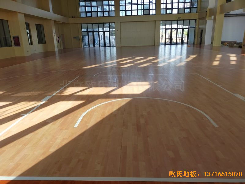 江苏连云港消防队体育木地板安装案例