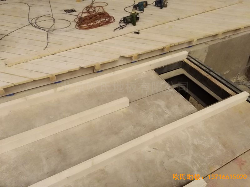 河北廊坊益田同文学校舞台体育木地板安装案例