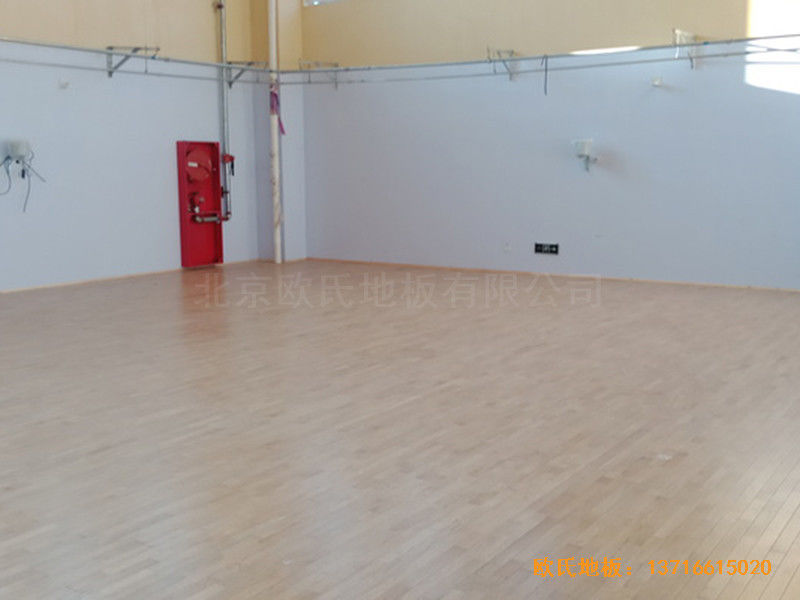 北京房山城建娄子水小学篮球馆体育地板铺装案例4