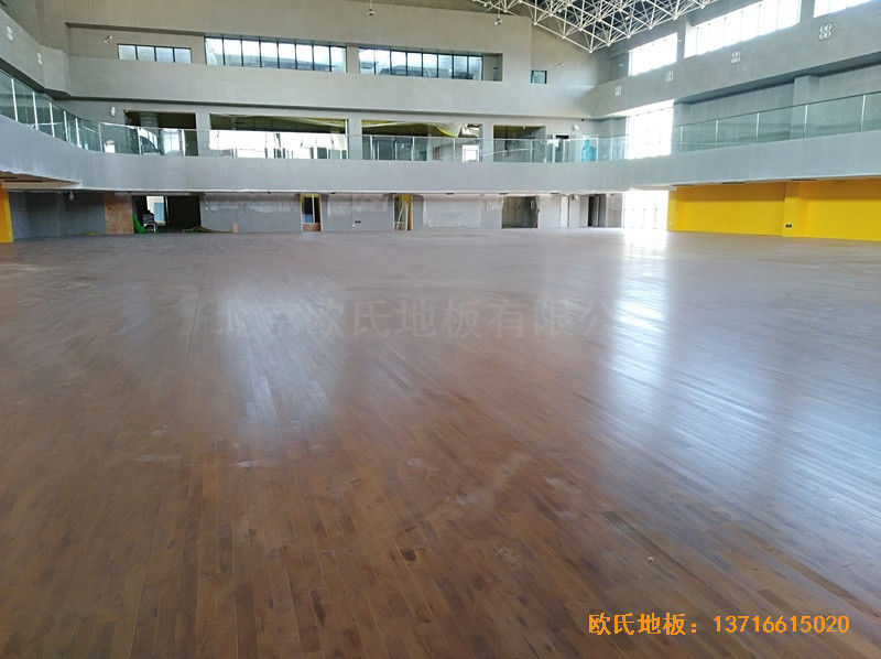 北大附属益田实验学校体育馆运动地板安装案例4