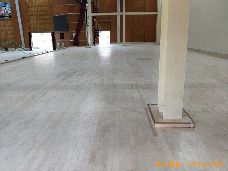 四川白头镇13667部队运动馆体育地板铺装案例5