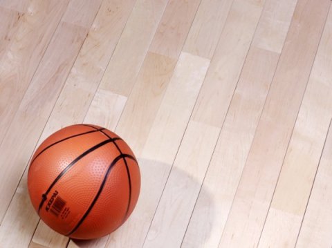 为何纯实木地板会比复合、强化木地板更适合用
