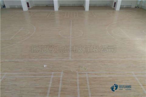 运动木地板划痕会发生什么