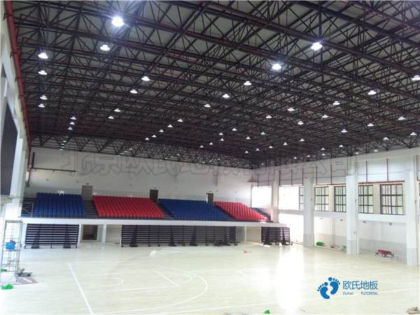 运动木地板变色原因有哪些