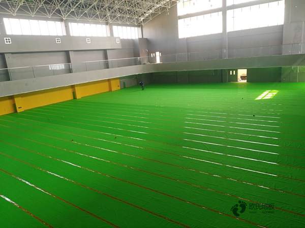 不同等级标准的篮球木地板价格