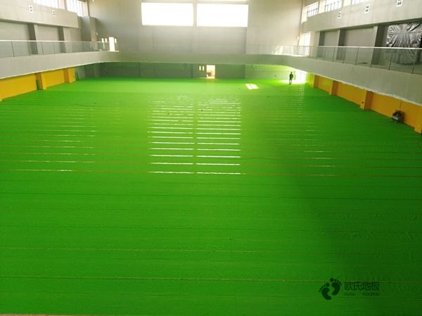 不同等级标准的篮球木地板价格