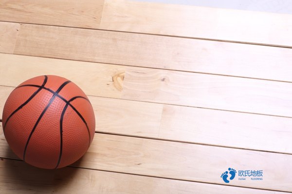 标准室内木地板篮球馆造价3