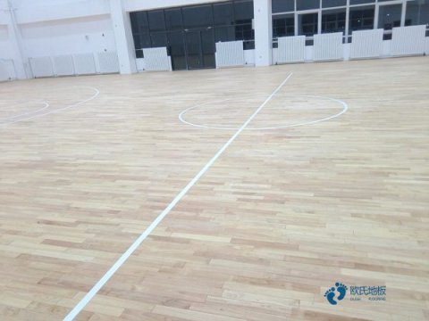 国标运动篮球木地板价格