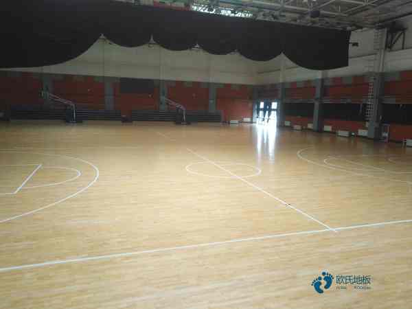 国产运动篮球木地板价钱