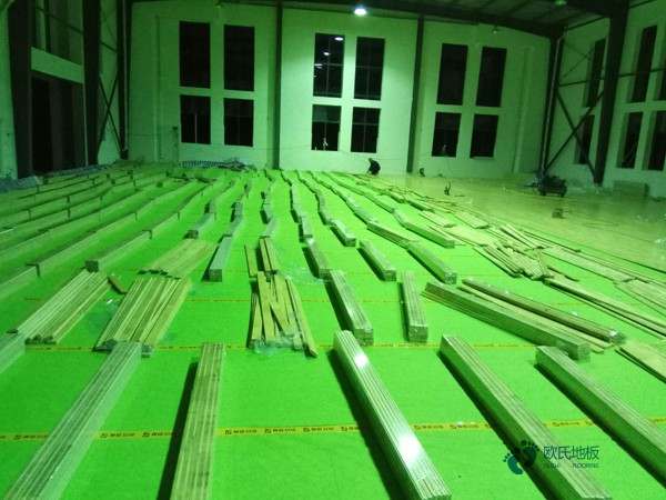 运动木地板起头安装方法2