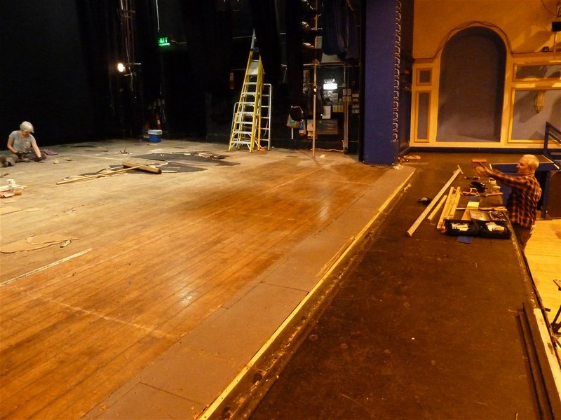 松木舞台体育地板品牌有哪些3