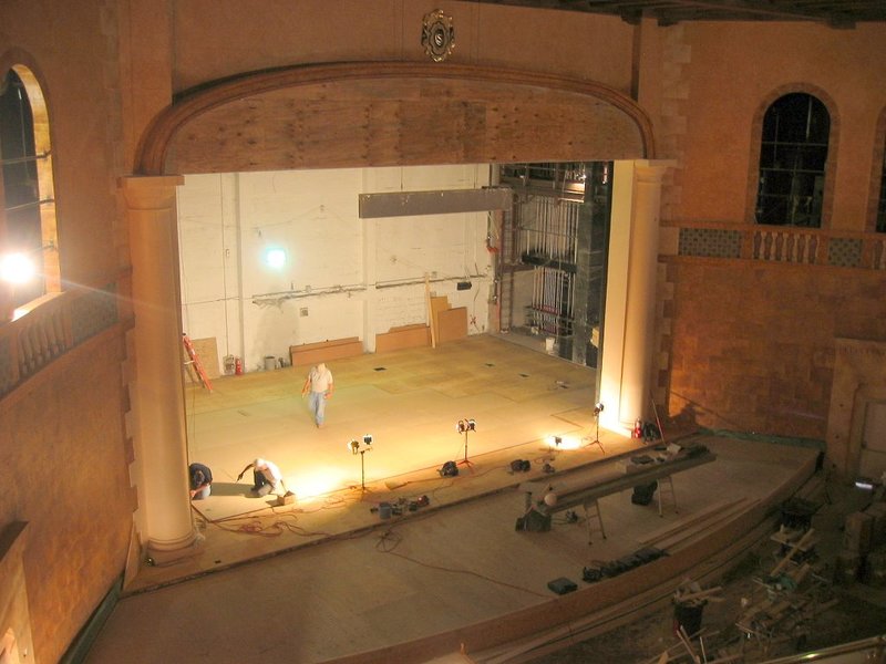 常用松木舞台运动地板哪个牌子好1