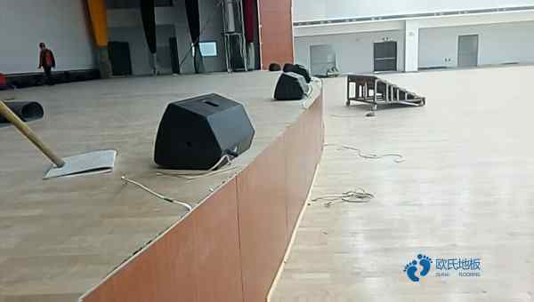 体育场馆木地板每平方价格1