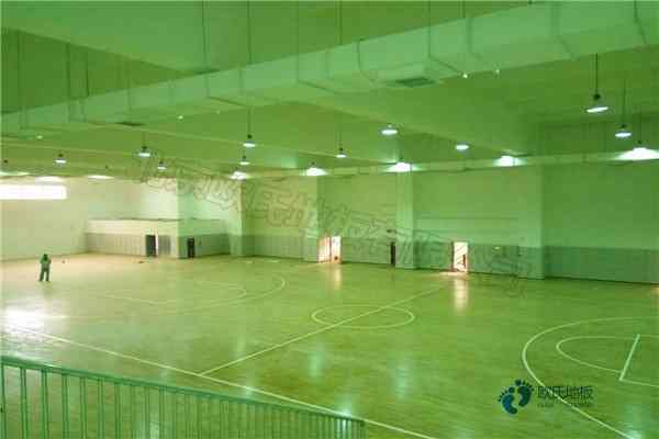 室内篮球馆木地板价格范围3