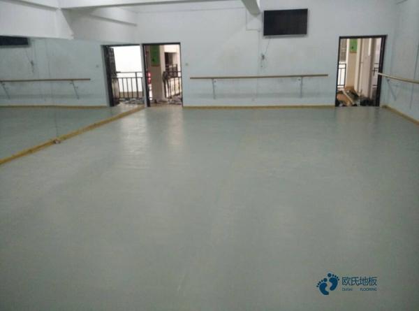 常用运动场地板什么牌子好2