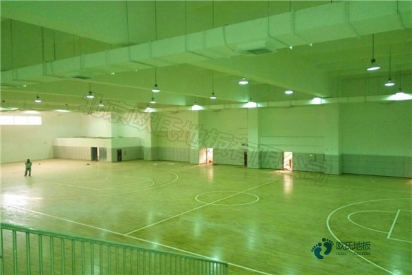 较好的运动篮球木地板价格便宜
