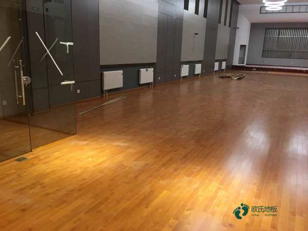 质量好体育场地板施工队2