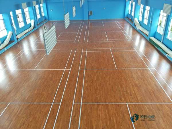 大学运动篮球木地板每平方价格