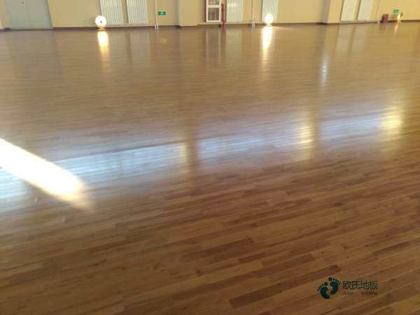 普通运动篮球木地板报价表