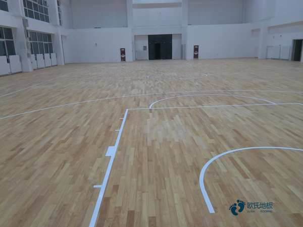 运动篮球地板哪个牌子比较好1