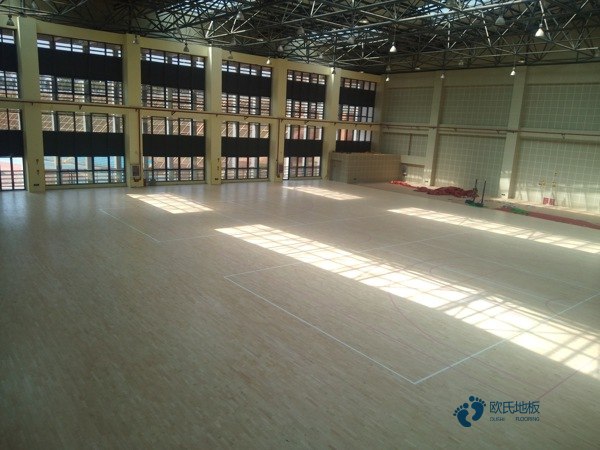 体育运动木地板判决书2