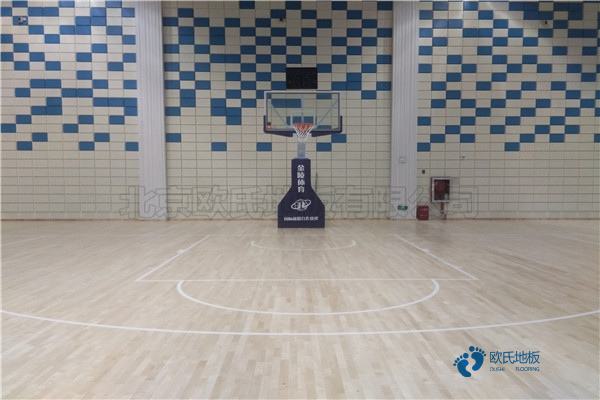 定制篮球场馆木地板哪个品牌好3