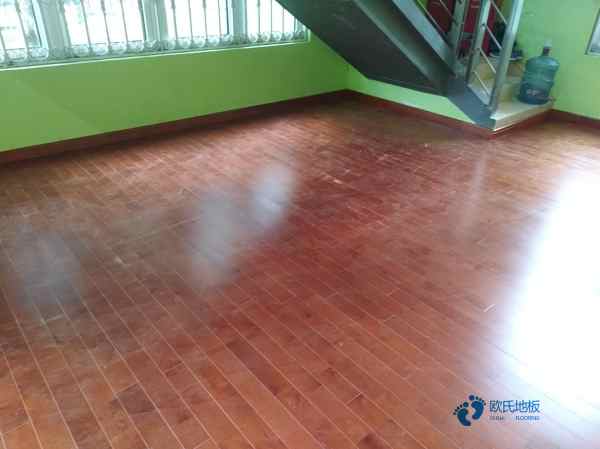 大学运动篮球木地板哪家性价比高