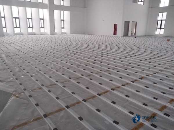 好用的运动篮球木地板更便宜的多少钱一平方米