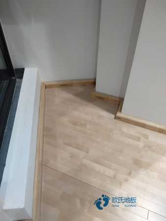 体育木地板篮球馆安装视2