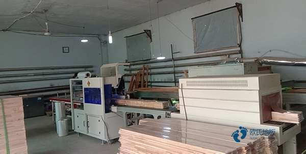 中学篮球运动木地板施工步骤2