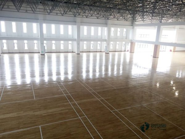 篮球体育地板哪个牌子好3