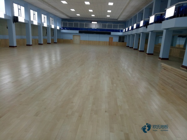 25厚体育运动木地板牌子3