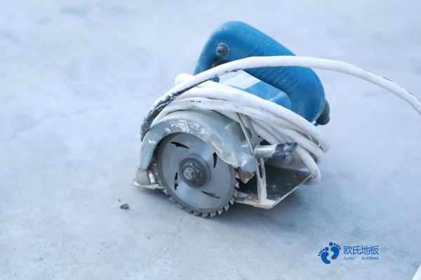 枫木运动篮球木地板需要多少钱