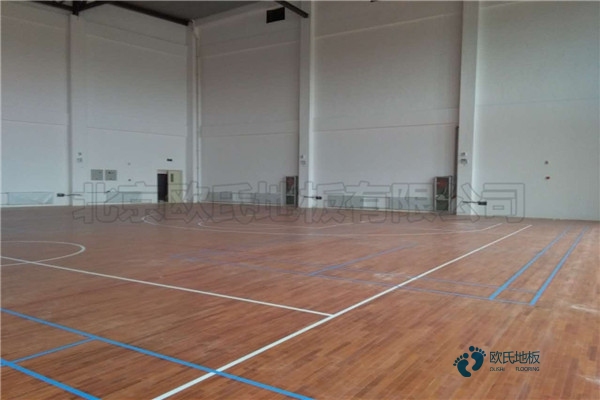 篮球馆环保运动木地板1