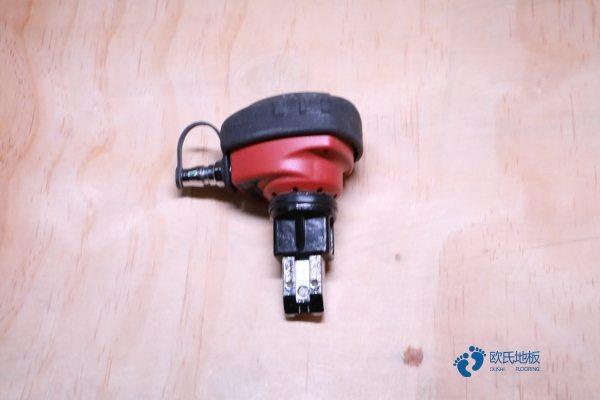 板式龙骨运动篮球木地板报价