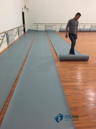 篮联认证枫木篮球木地板优点1
