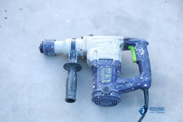 室内运动木地板施工视频教程2