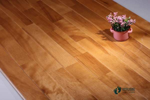 室内运动木地板施工视频教程1