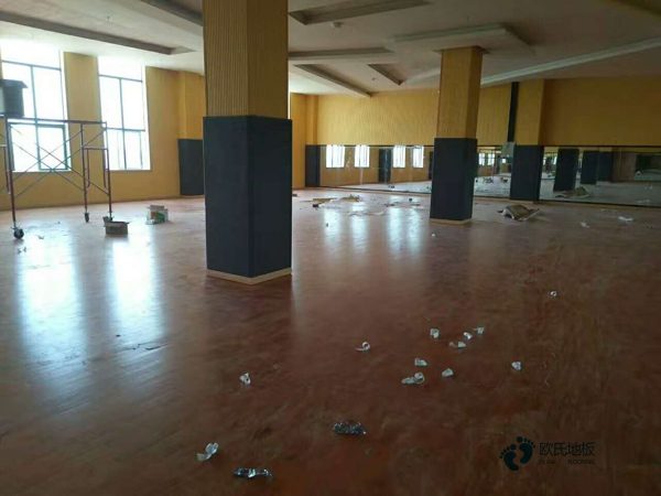 定制篮球场地地板哪个品牌好3